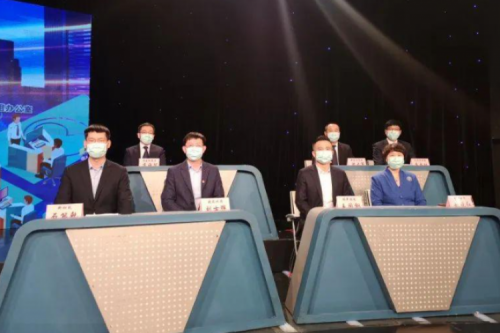 918博天堂电气亮相“东盛行动云聘会” 赵晓红总裁应邀接受现场采访并回覆求职者提问 