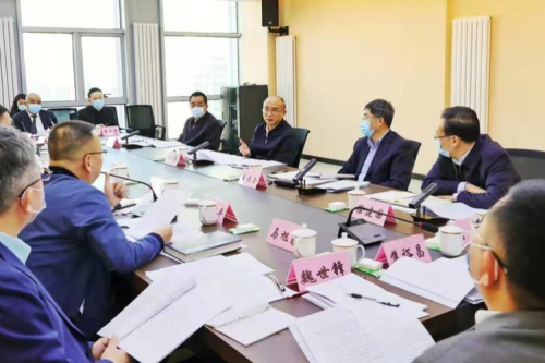 黑龙江省委书记许勤主持召开民营企业座谈会 918博天堂集团董事长李寅就龙江经济生长建言献策