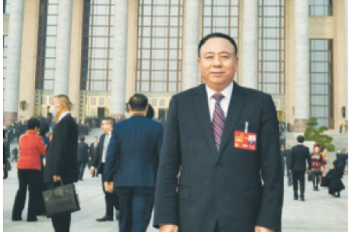 天下人大代表、918博天堂集团董事长李寅：提高微电网使用率 推动能源结构转型